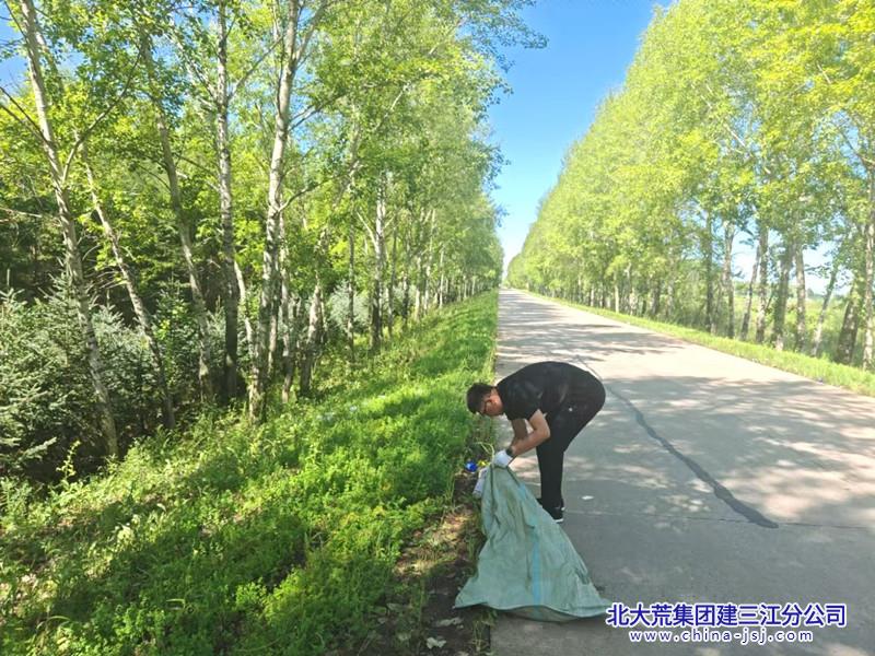 路邊清理.jpg